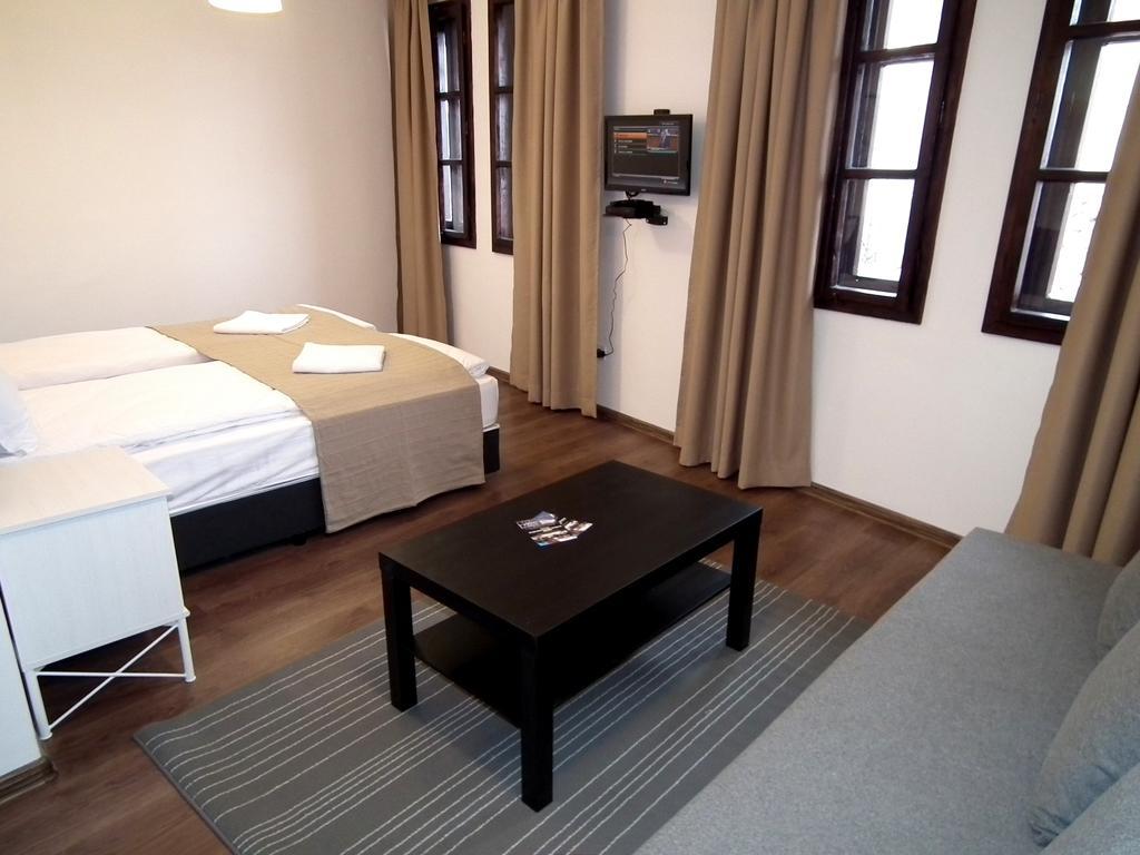 White House Hotel Veliko Tarnovo Værelse billede